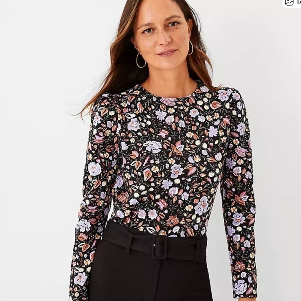 Ann Taylor Top Blouse Floral Pleated Shoulder Puff Sleeve Feminine Casual